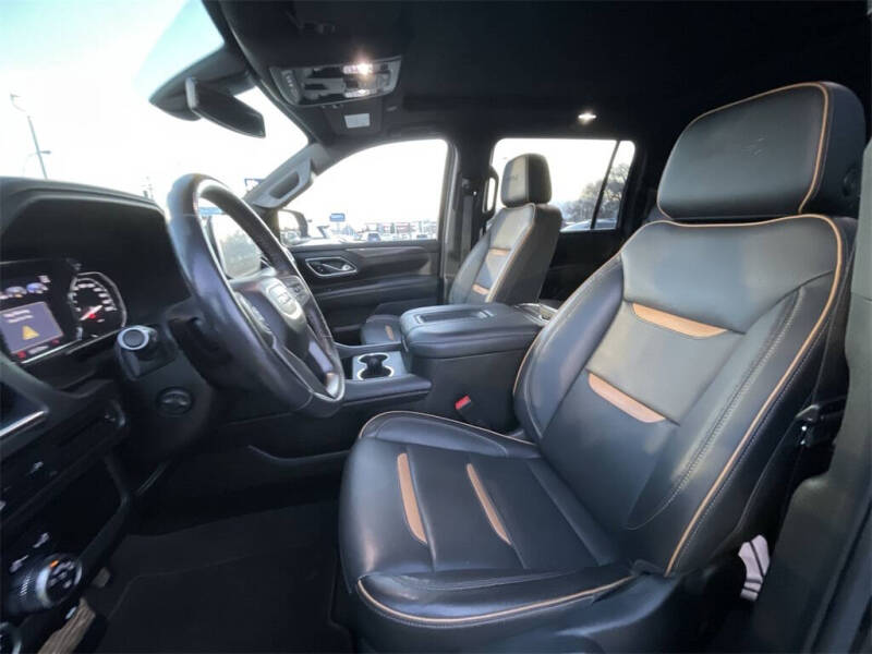 2021 GMC Yukon XL AT4