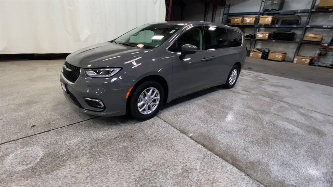 2023 Chrysler Pacifica for sale at Victoria Auto Sales in Victoria, MN