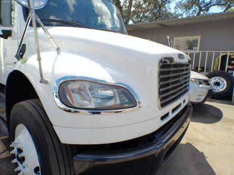 2017 Freightliner M2 106