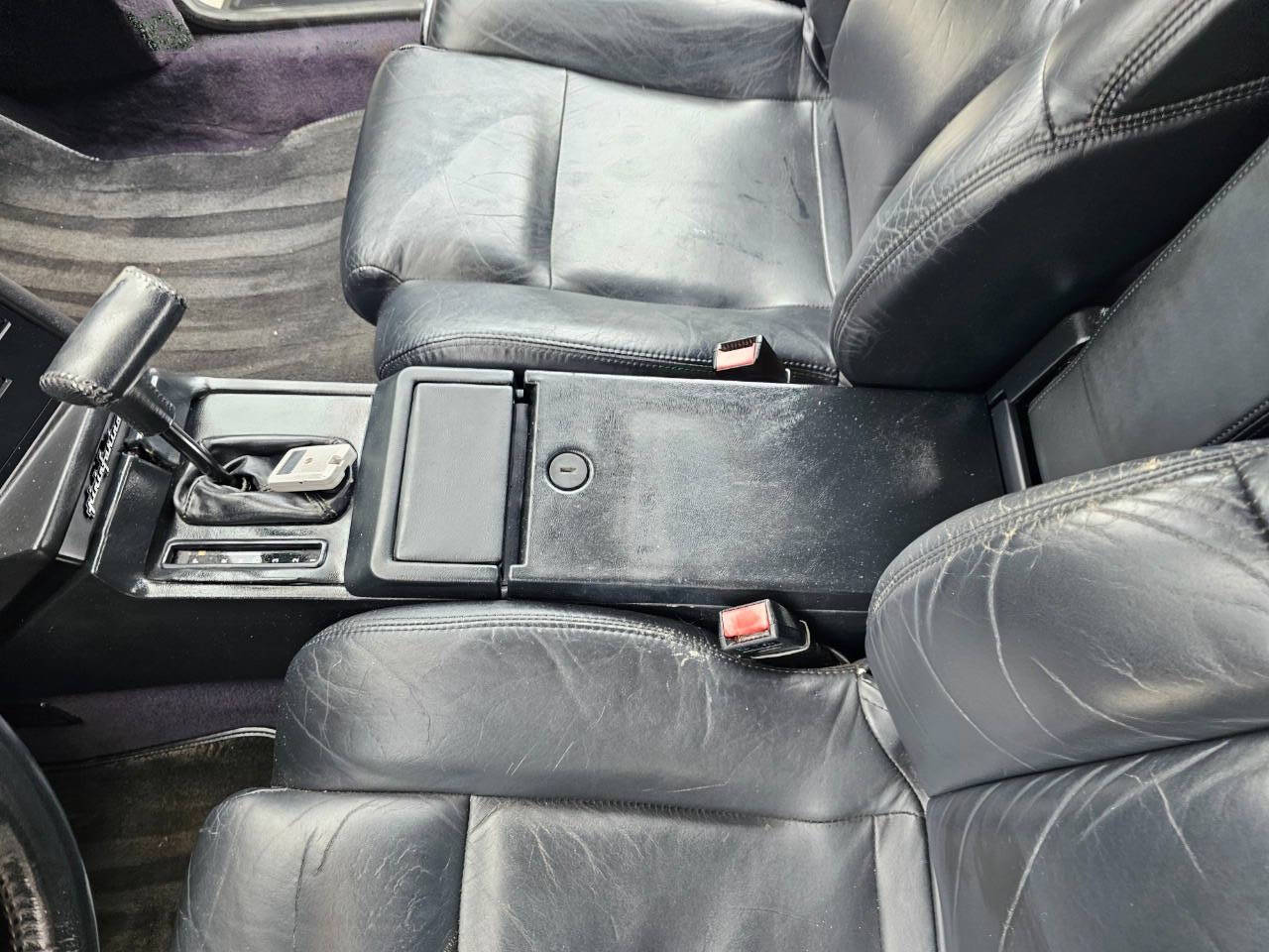 1993 Cadillac Allante 33