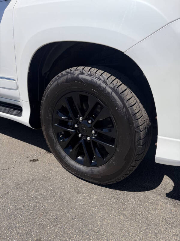2017 Lexus GX 460
