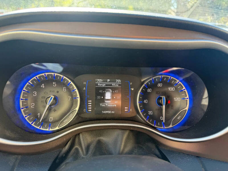 2020 Chrysler Voyager LXi