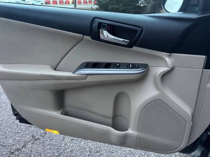 2012 Toyota Camry Hybrid