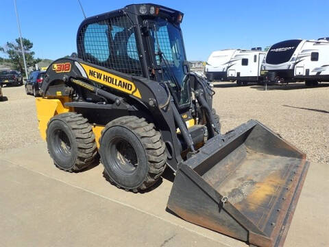 2021 New Holland L318