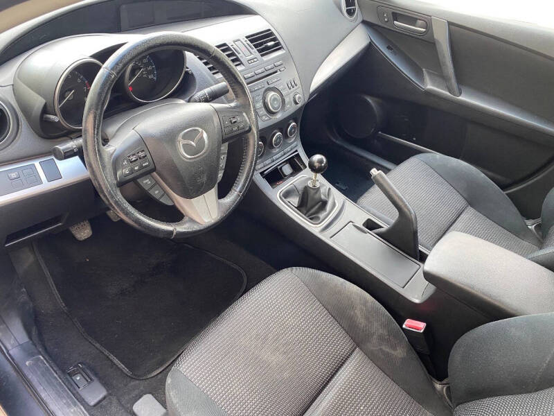 2013 Mazda MAZDA3 i Touring
