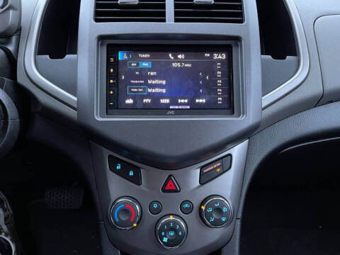 2016 Chevrolet Sonic LT Auto