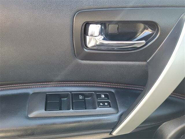 2013 Nissan Rogue SV w/SL Package