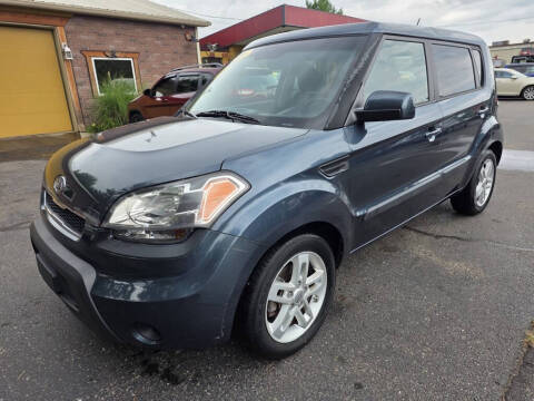 2011 Kia Soul +