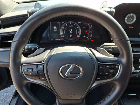 2023 Lexus ES 250