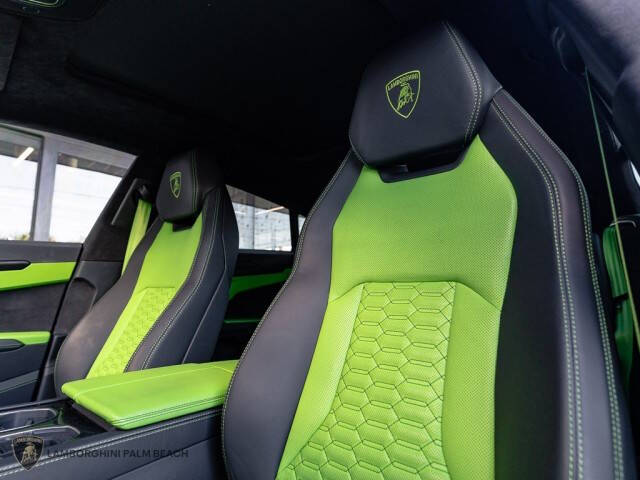 2022 Lamborghini Urus