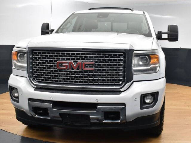 Used 2015 GMC Sierra 2500 Denali HD Denali with VIN 1GT120E84FF187181 for sale in Conshohocken, PA