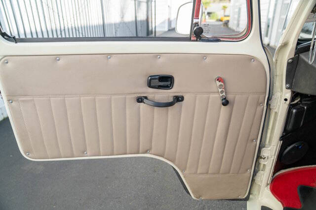 1992 Volkswagen Type-2 Kombi 12