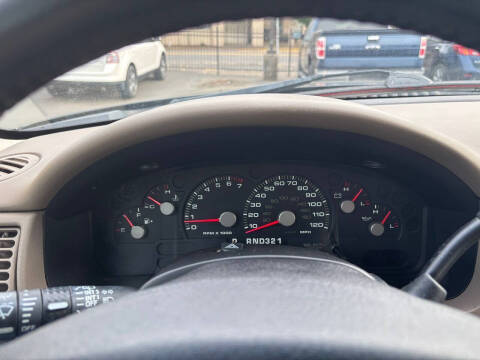 2004 Ford Explorer XLT