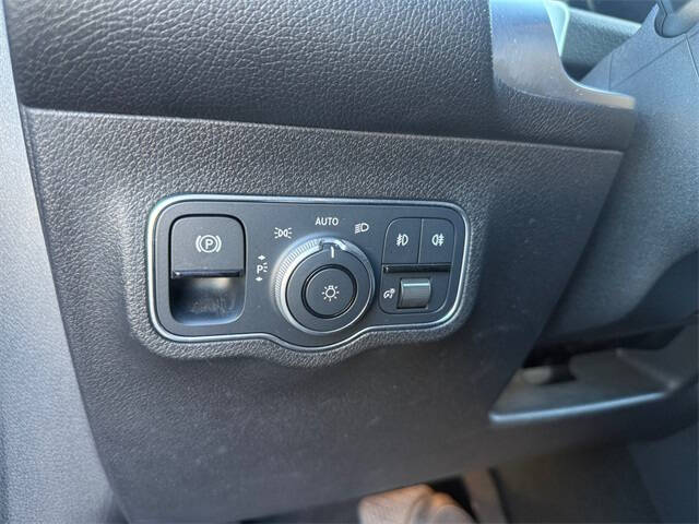 2022 Mercedes-Benz GLB GLB 250 4MATIC