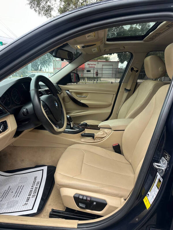 2015 BMW 3 Series 320i