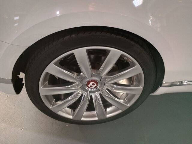 2016 Bentley Continental 32