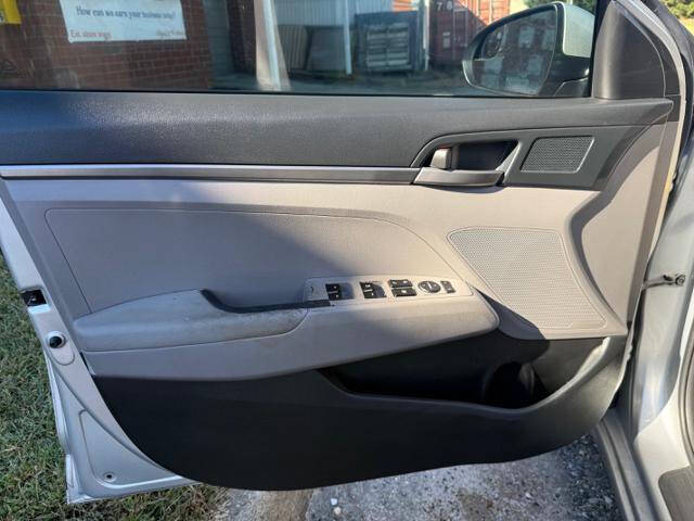 2018 Hyundai Elantra