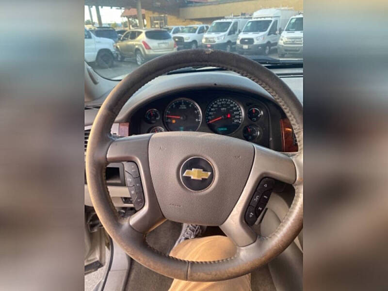 2013 Chevrolet Suburban LTZ