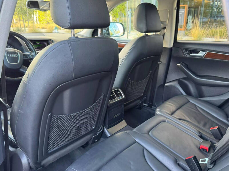 2012 Audi Q5 3.2 quattro Premium Plus