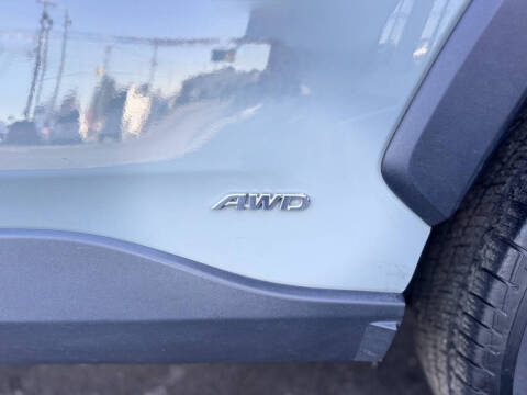 2021 Toyota RAV4 Hybrid XLE