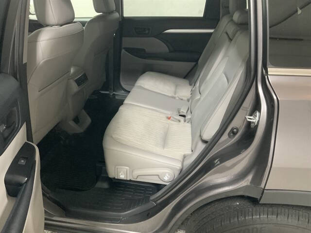 2018 Toyota Highlander LE