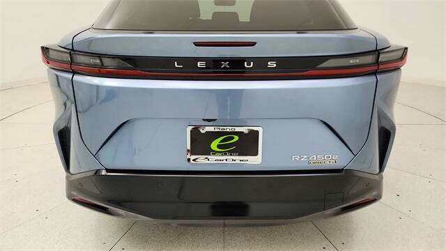 2023 Lexus RZ 450e Luxury