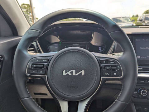 2022 Kia Niro Plug-In Hybrid EX