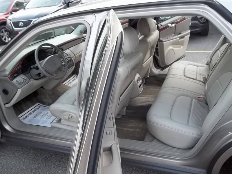 2004 Cadillac DeVille