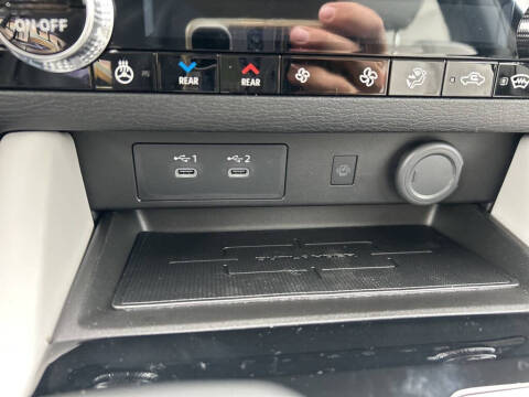 2025 Mitsubishi Outlander SEL Platinum Edition