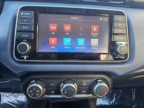 2023 Nissan Versa SV