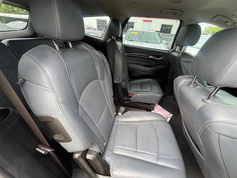 2020 Buick Enclave Essence