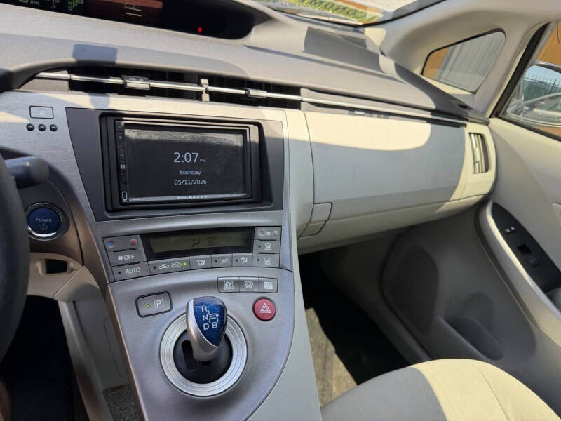 2014 Toyota Prius Three