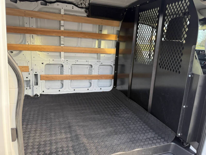 2024 Ford Transit 250