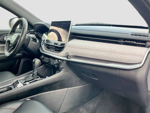 2023 Jeep Compass Latitude Lux