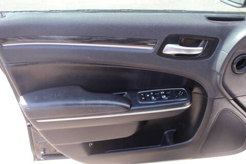 2018 Chrysler 300 Touring