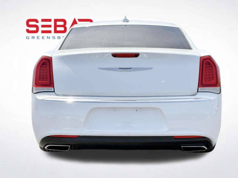 2015 Chrysler 300 C