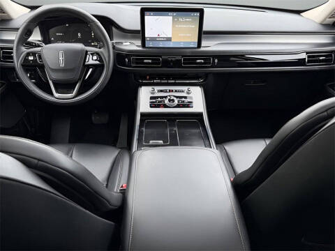 2022 Lincoln Aviator Standard