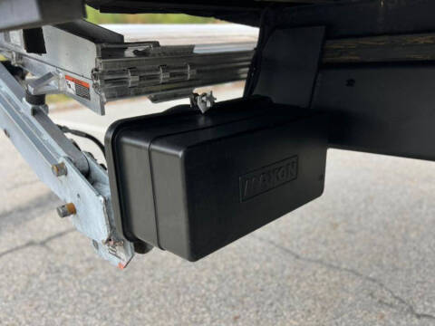 2020 Freightliner M2 106