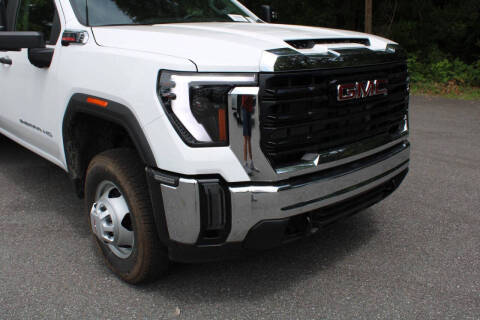 2025 GMC Sierra 3500HD CC Pro