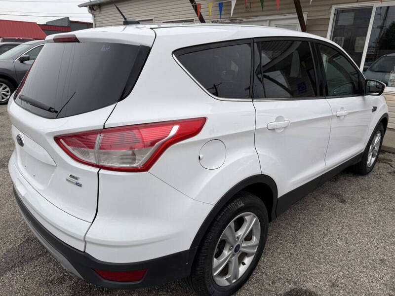 2016 Ford Escape SE