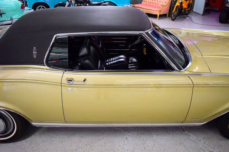 1971 Lincoln Continental