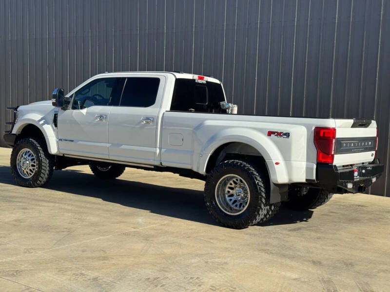 2022 Ford F-450 Super Duty Platinum