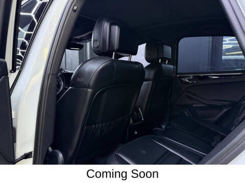 2017 Porsche Macan S