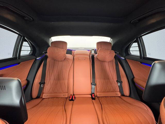 2025 Mercedes-Benz S-Class AMG S 63 E Performance