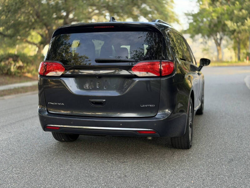 2019 Chrysler Pacifica Limited