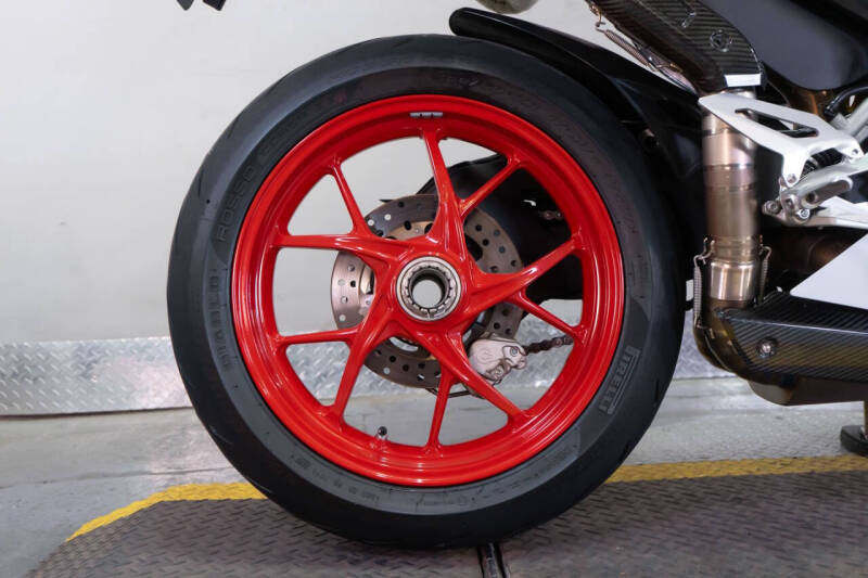 2022 Ducati Panigale V2