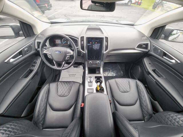 2023 Ford Edge Titanium