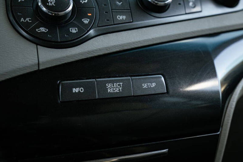 2011 Toyota Sienna