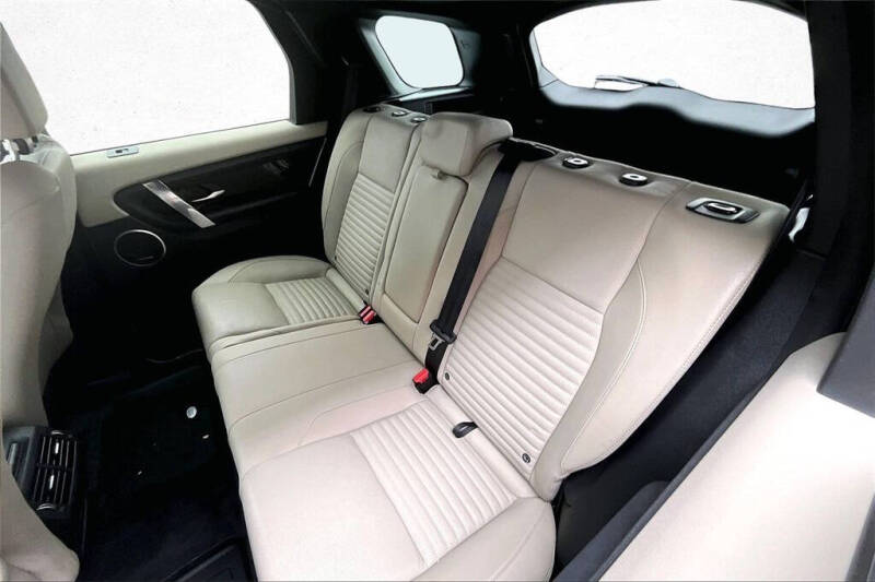 2023 Land Rover Discovery Sport P250 SE