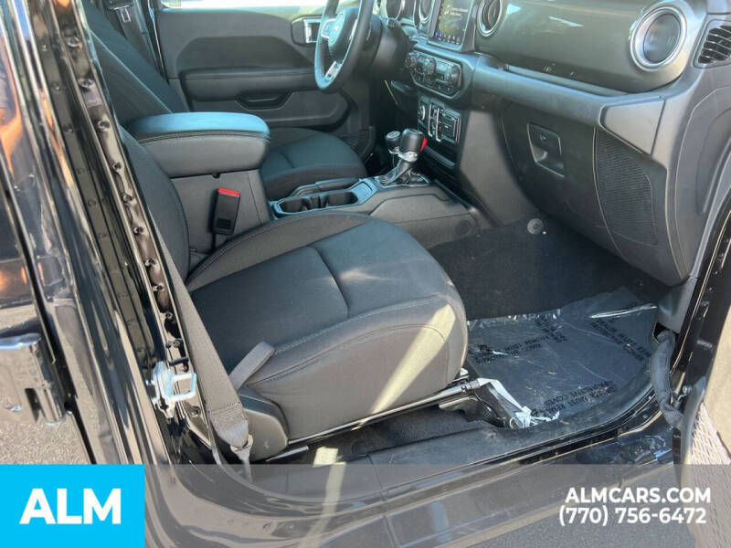 2023 Jeep Gladiator Overland